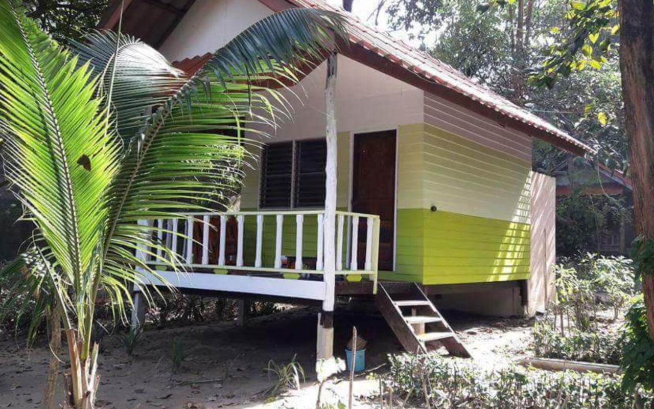 Banana Resort Koh Phayam Exterior photo